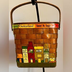 Caro Nan Louisville KY Derby 60’s Basket Purse Hand painted Taylor Trunk Company